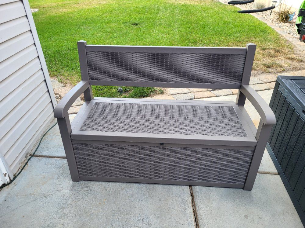 82gal Keter Outdoor Storage Bench 
Beige/Gray