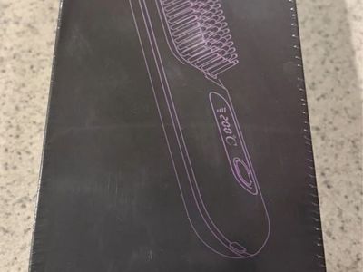 Numoya GoBrush Pro Cordless Hair Straightening Brush Model S7 - New