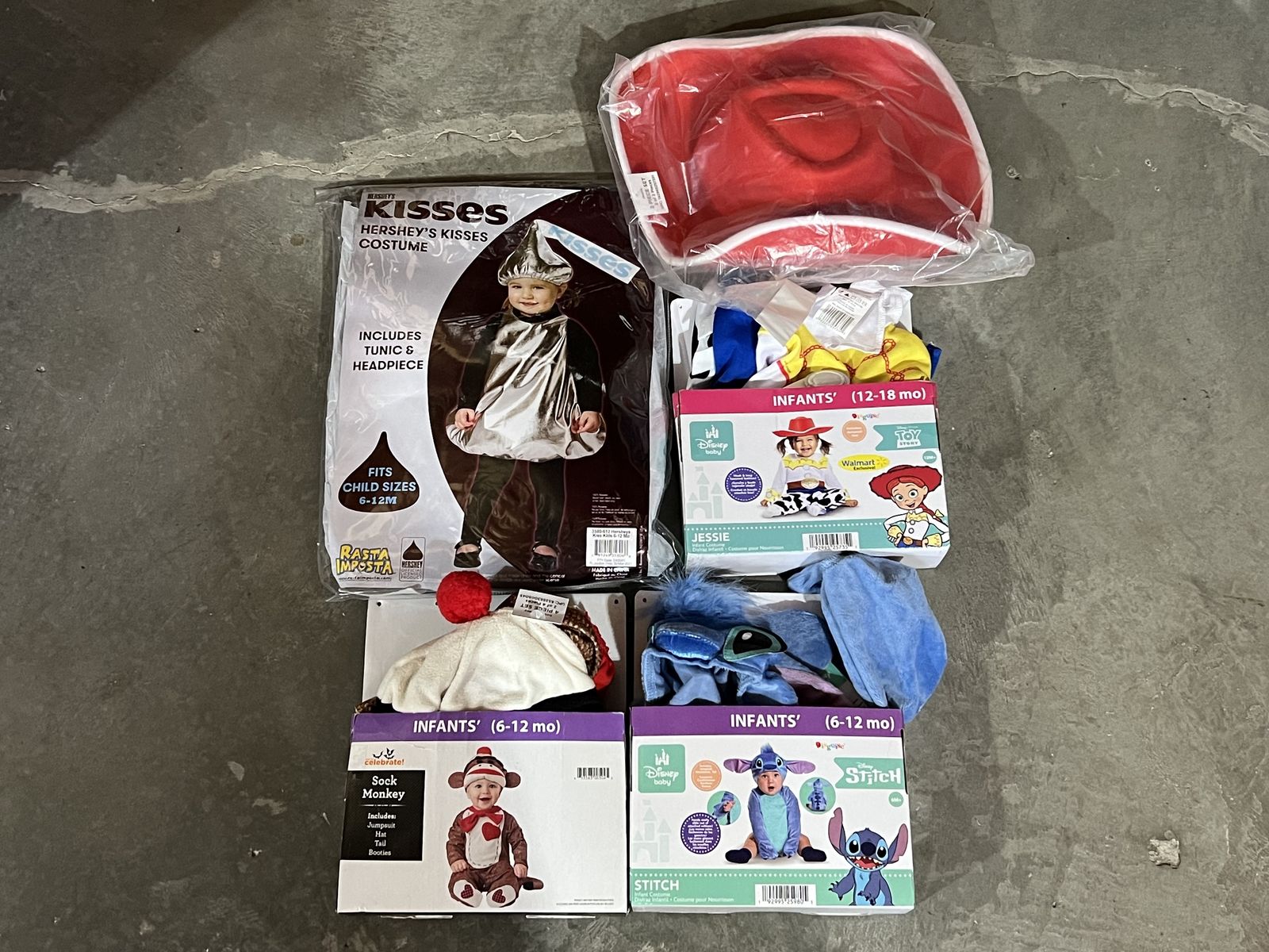 NEW: Hershey's, Jessie, Sock Monkey, Stitch Halloween Costumes