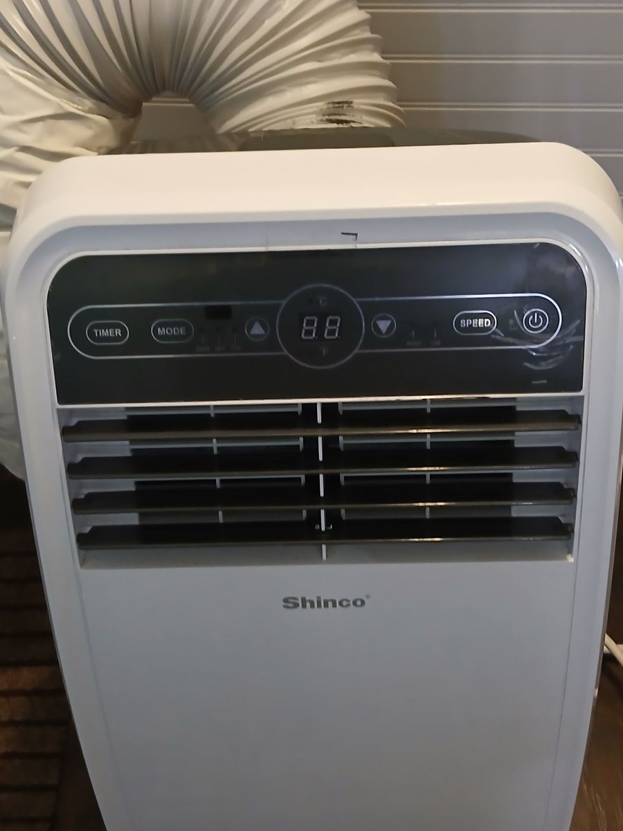 8000 BTU free-standing AC for vertical or horizontal window