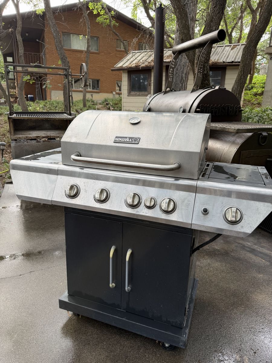 Gas Grill barbecue