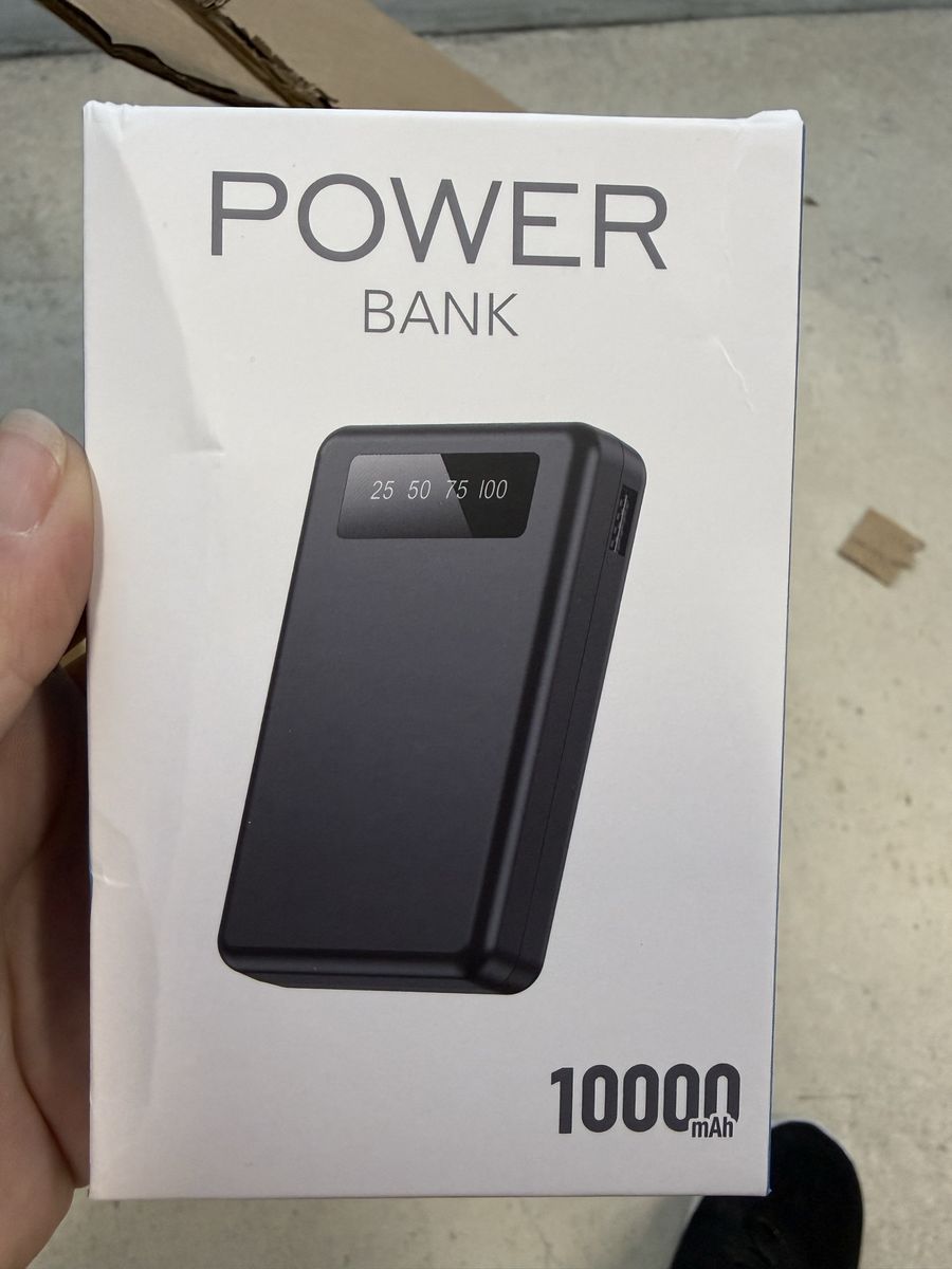 Dongguan Lanhuilai AC-K9 10000mAh Power Bank with Built-In Cables and LED Display - Black