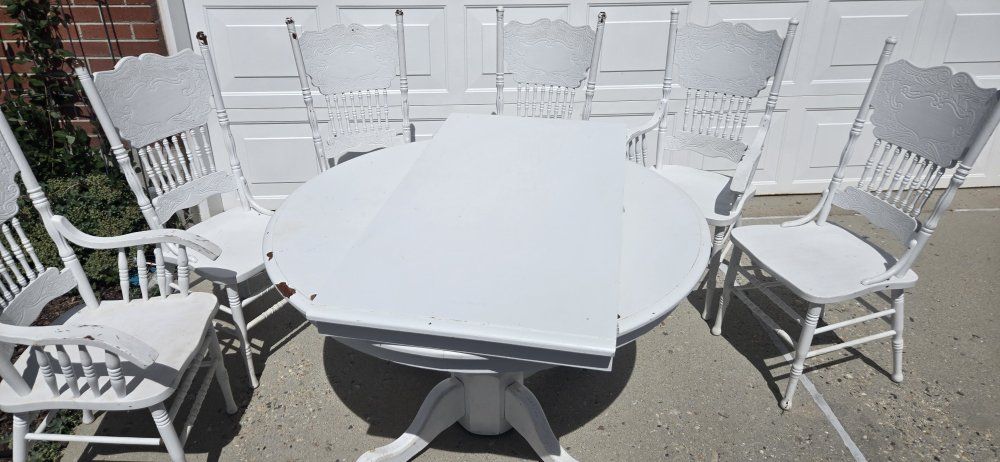 Vintage White Pedestal Dining Table with 6 Matching Chairs - Shabby Chic