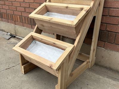 Cedar Planter