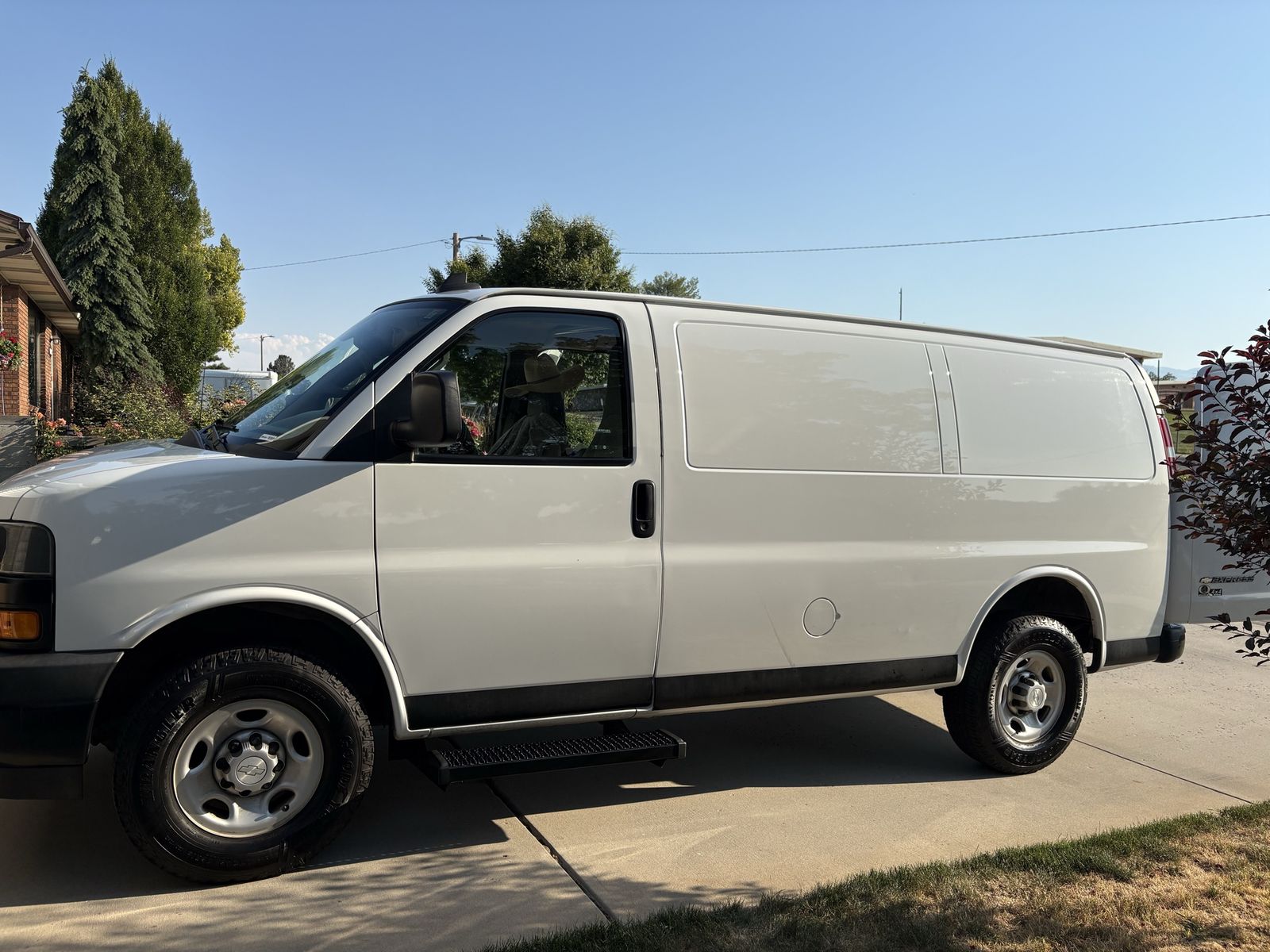 2019 Chevrolet Express 2500 LS