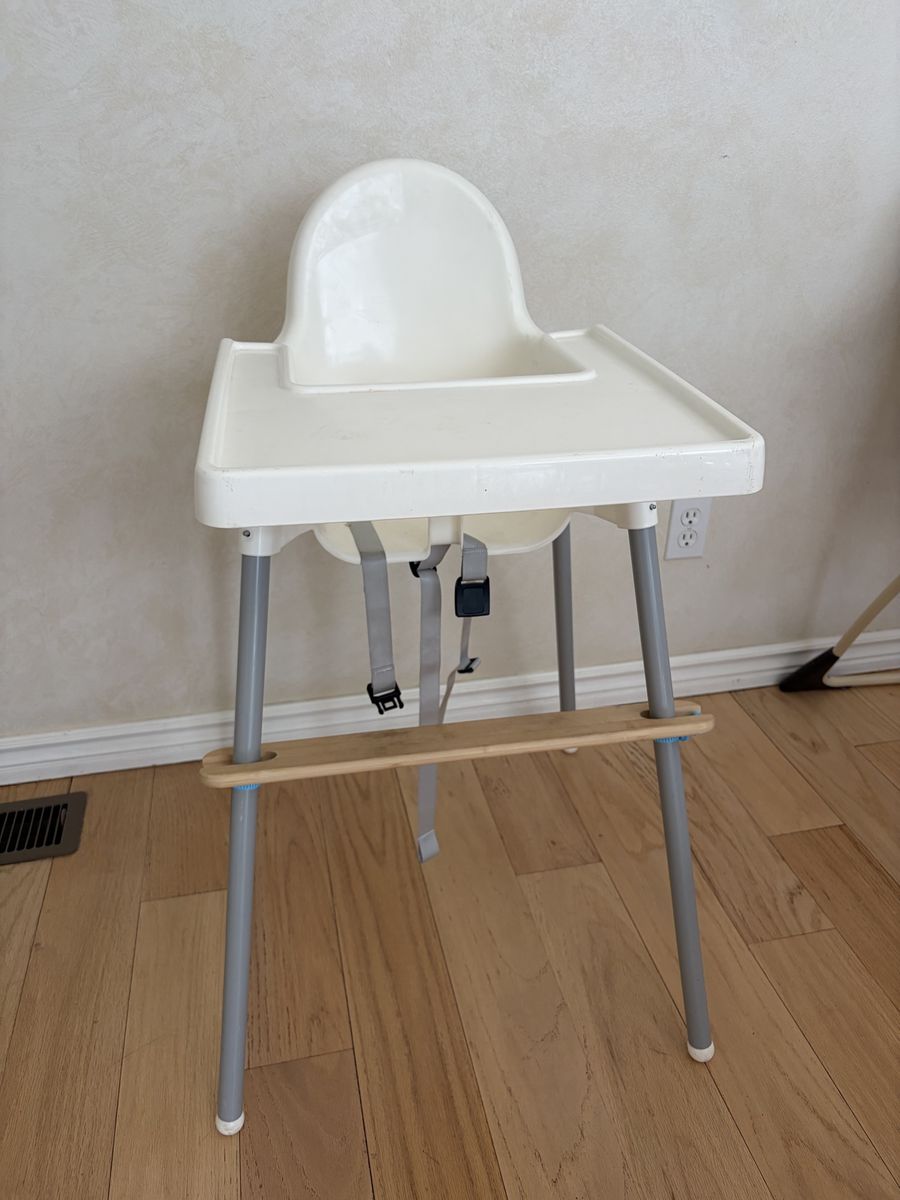 High Chair and Foot Rest