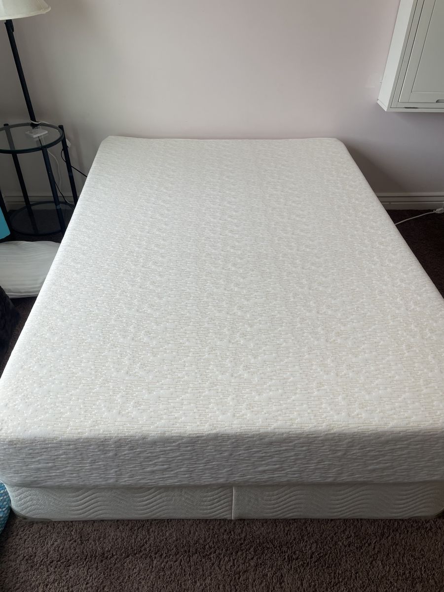 memory Foam Full Size Mattress and Box Spring