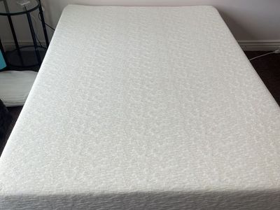 memory Foam Full Size Mattress and Box Spring