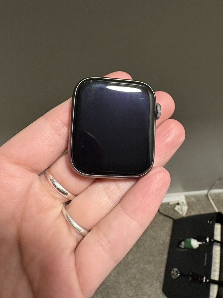 Series 4 44mm Apple Watch Cellular & GPS