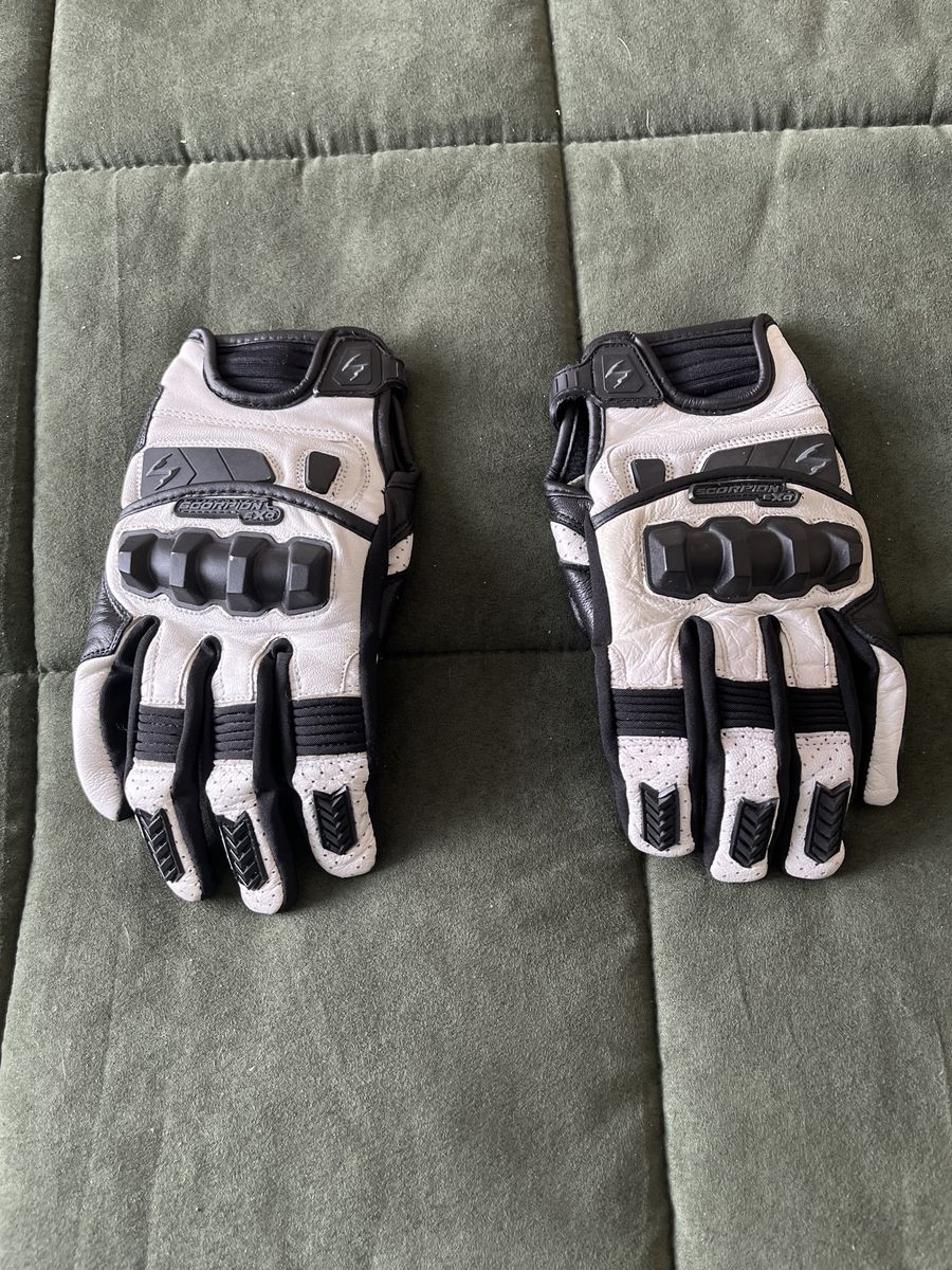 Scorpion EXO Motorcycle Gloves White/Black Armored Perforated Leather Rider Protection