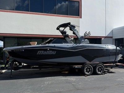 2022 Malibu Wakesetter 25 LSV