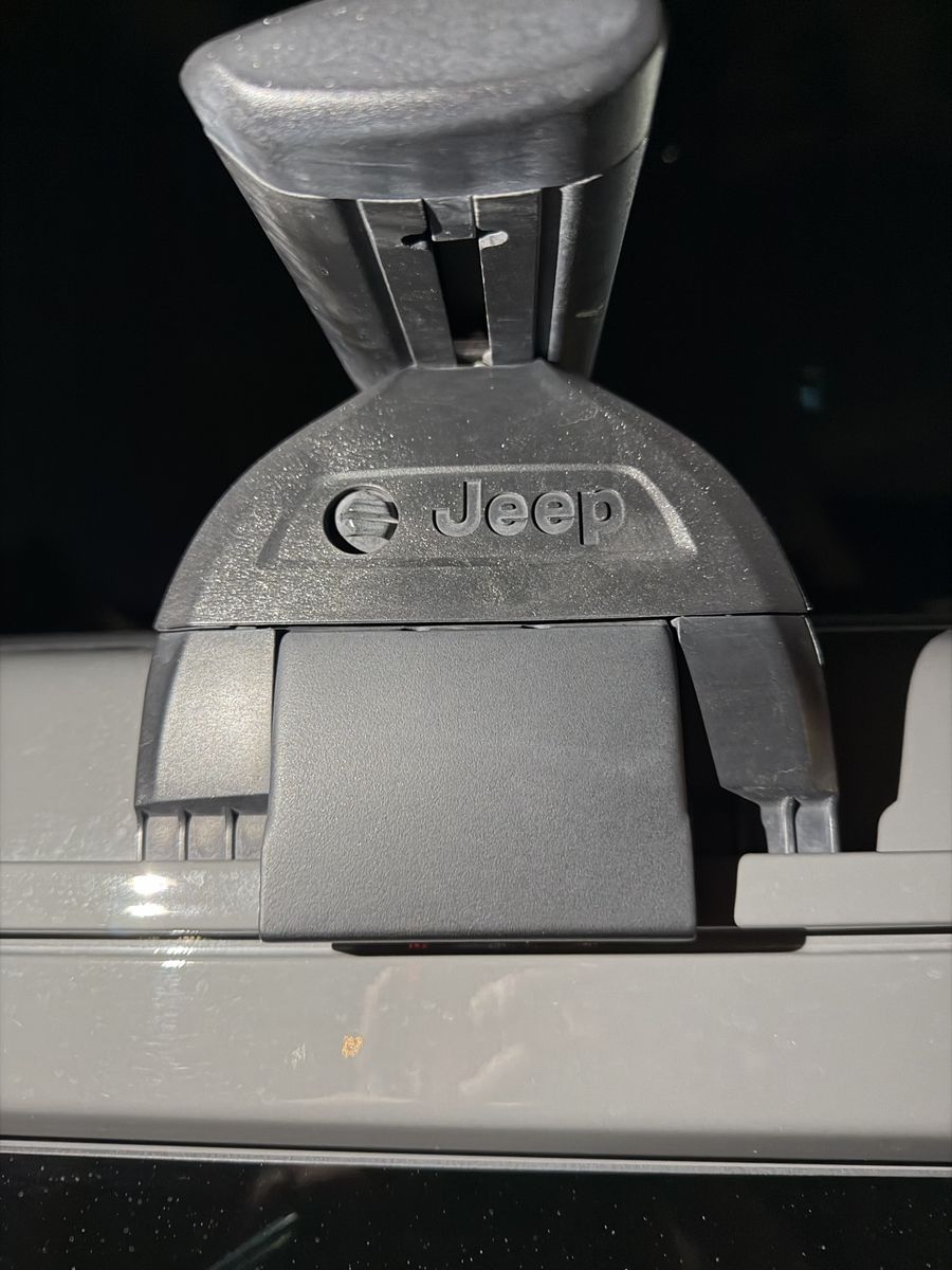 Main image 3