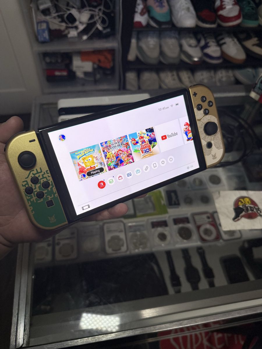 Nintendo Switch OLED (Zelda Edition)