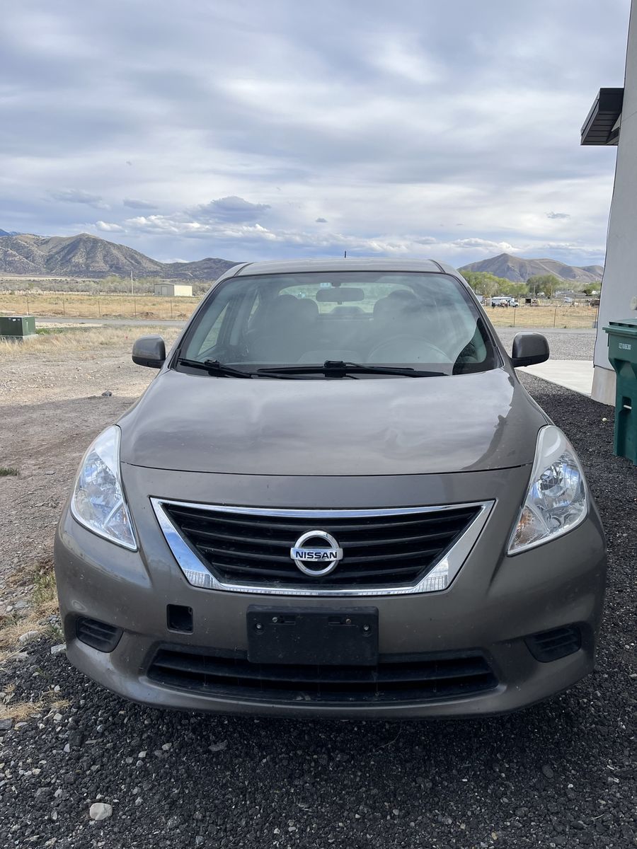 2012 NISSAN VERSA SV