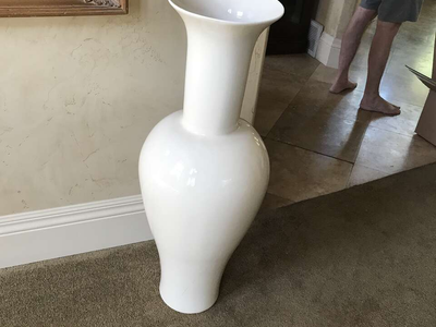 Signed Jaru 1982 vase carved and stamped