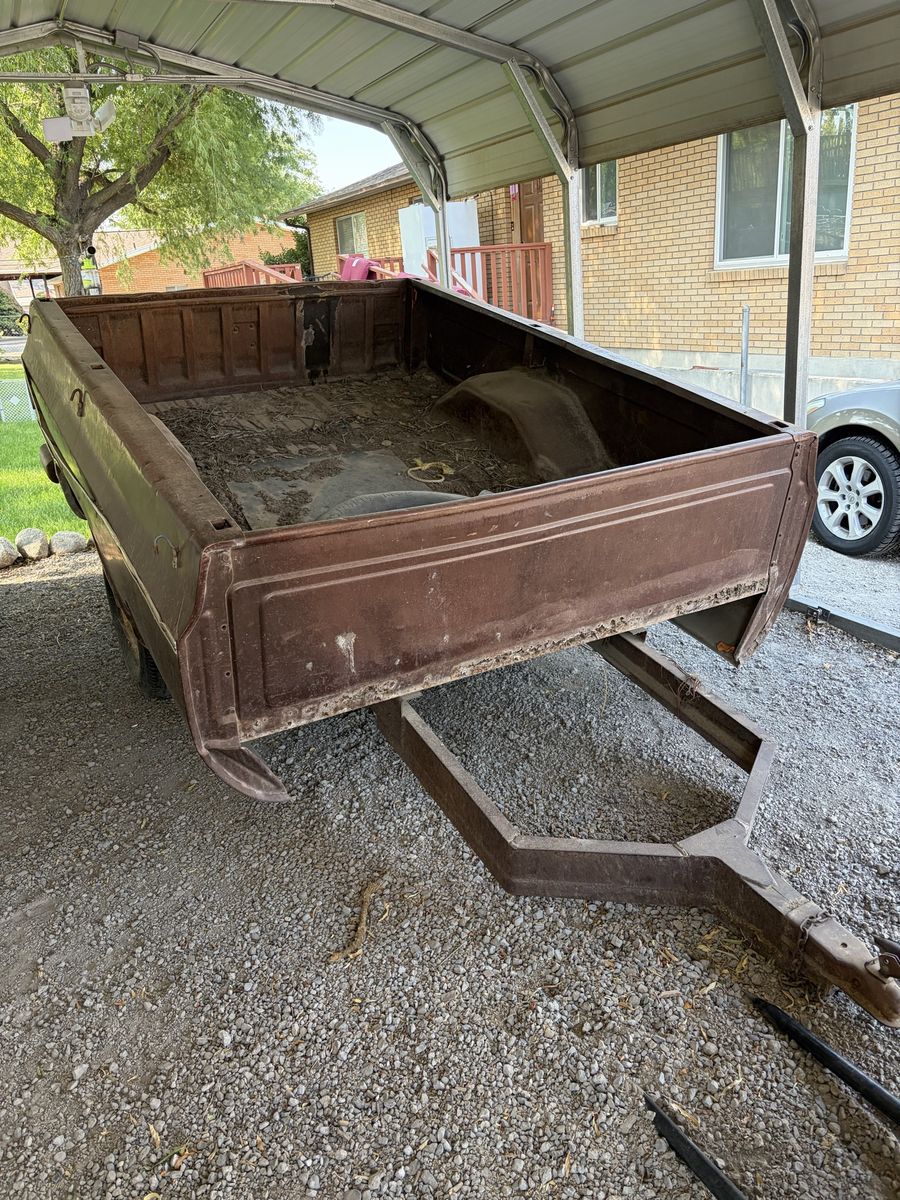 Truck bed trailer