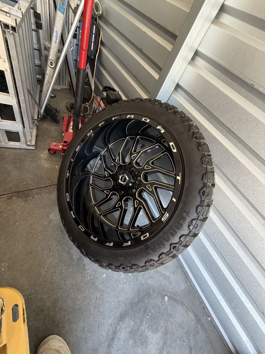 22x 12 on 33 tires
