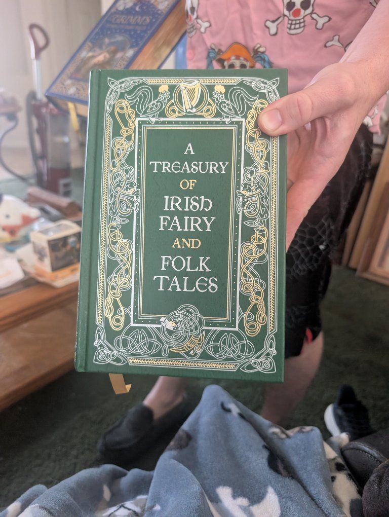 A Treasury of Irish Fairy and Folk Tales Hardcover Book