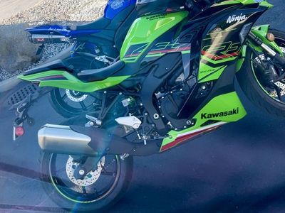 Kawasaki Ninja ZX-4RR Sport Motorcycle KRT green