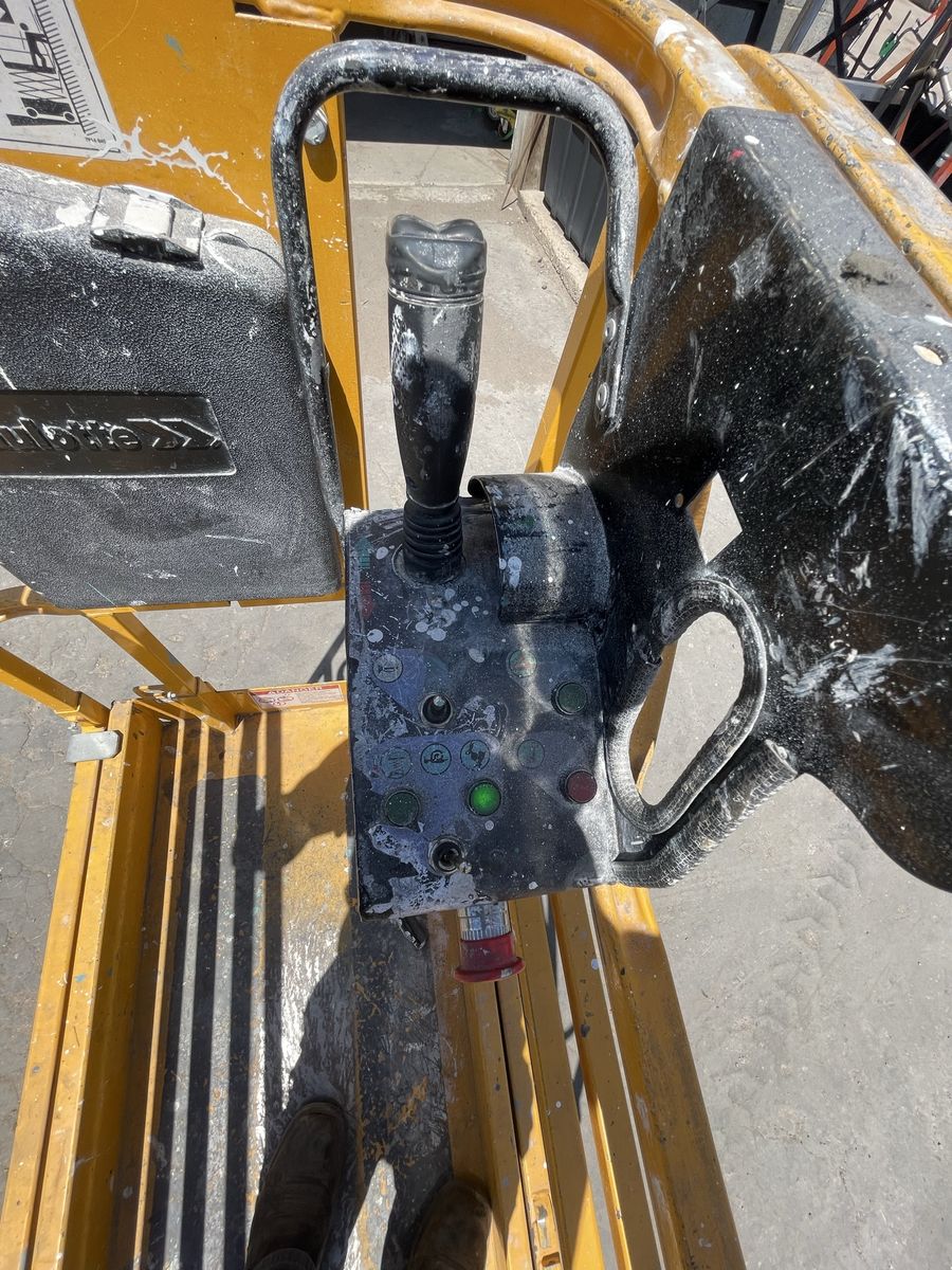 Main image 5