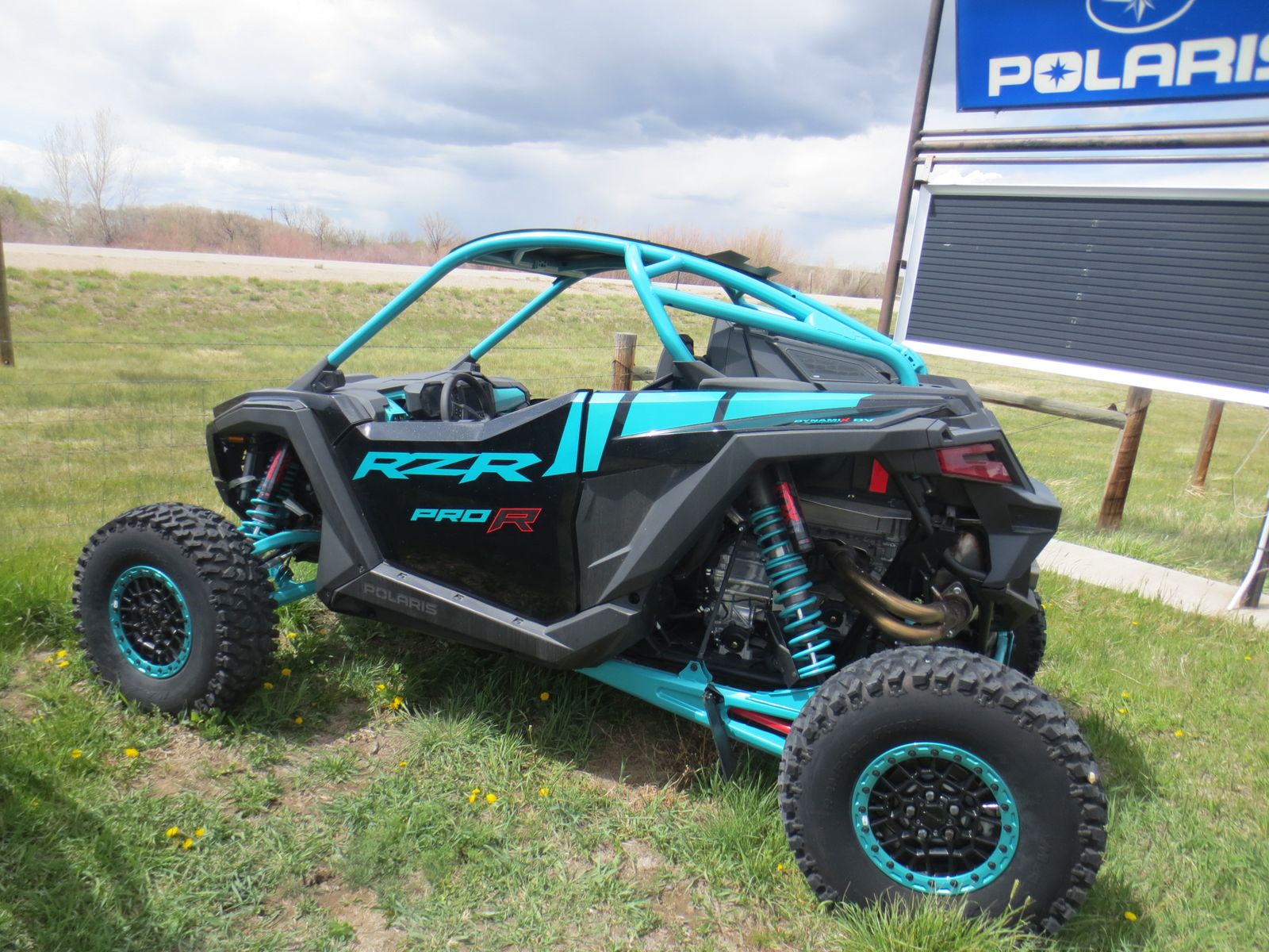 2025 Polaris Pro R Ultimate