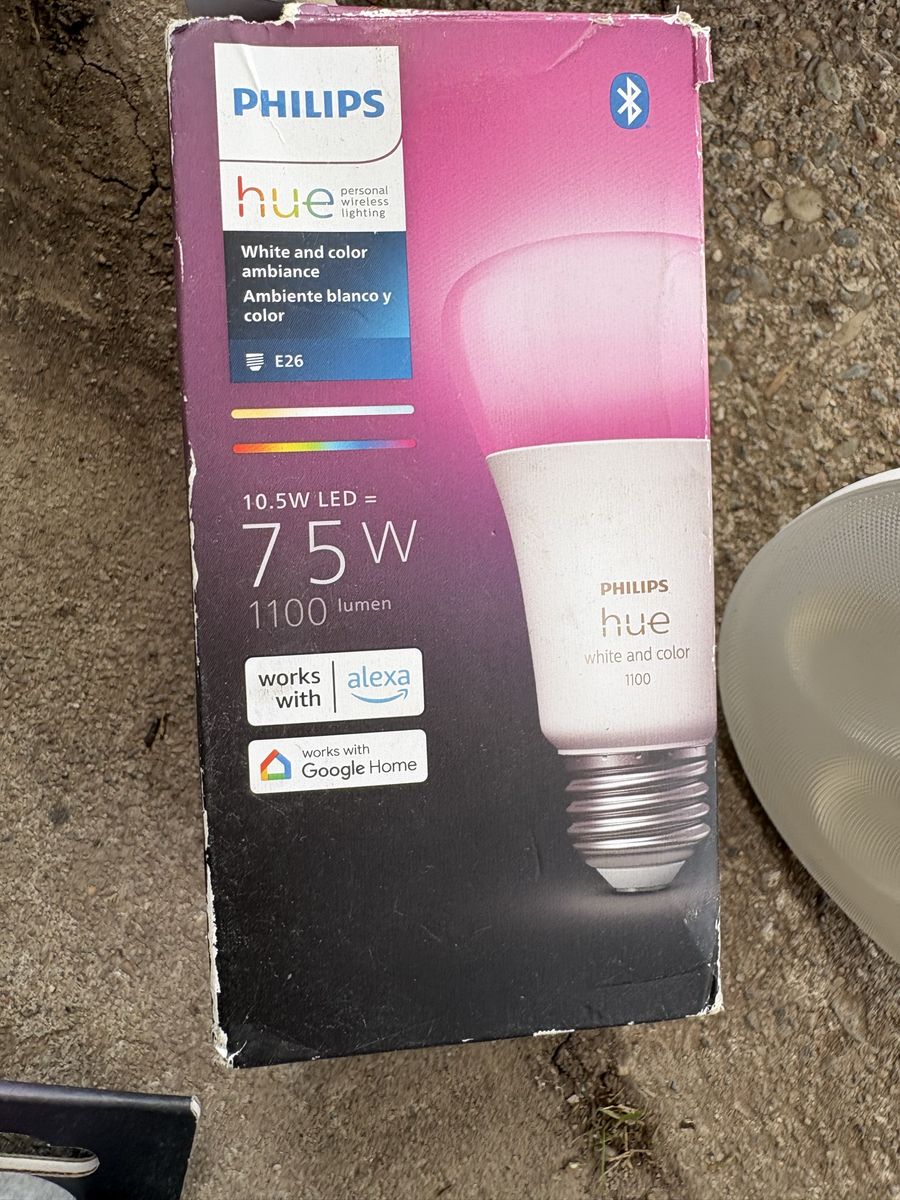 Philips Hue White & Color Ambiance E26 Smart LED Bulb 75W (1100 Lumen) - Works with Alexa/Google Home
