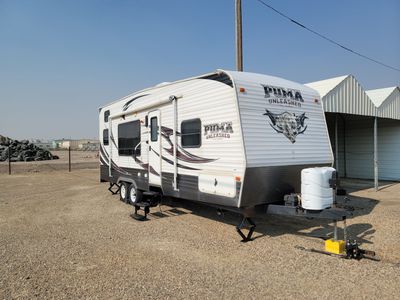 2013 Palimino Puma Toyhauler