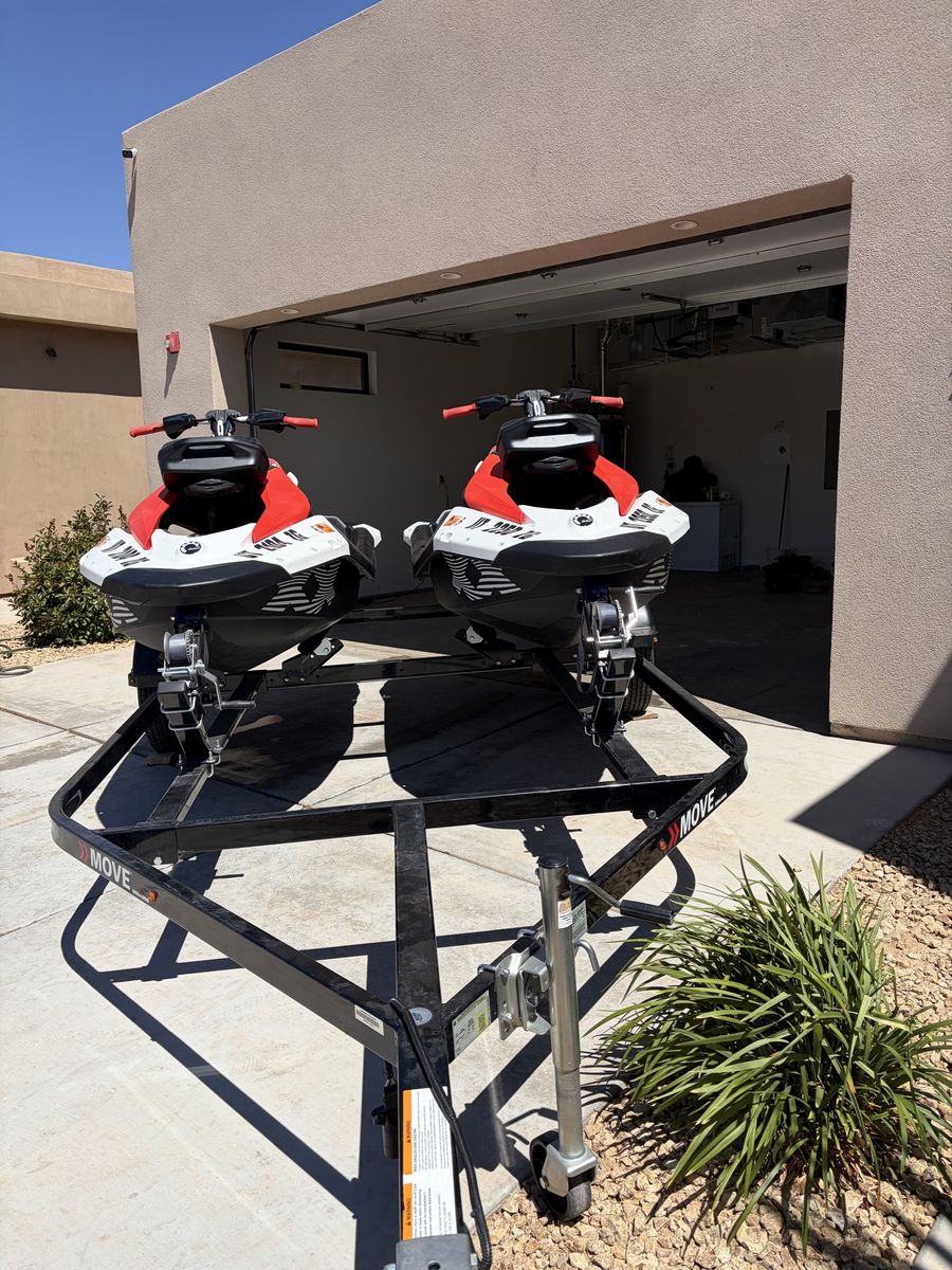 Sea-Doo Spark Trixx (3-Up) 2024 w/ Move Double Trailer & Speakers - Excellent Condition