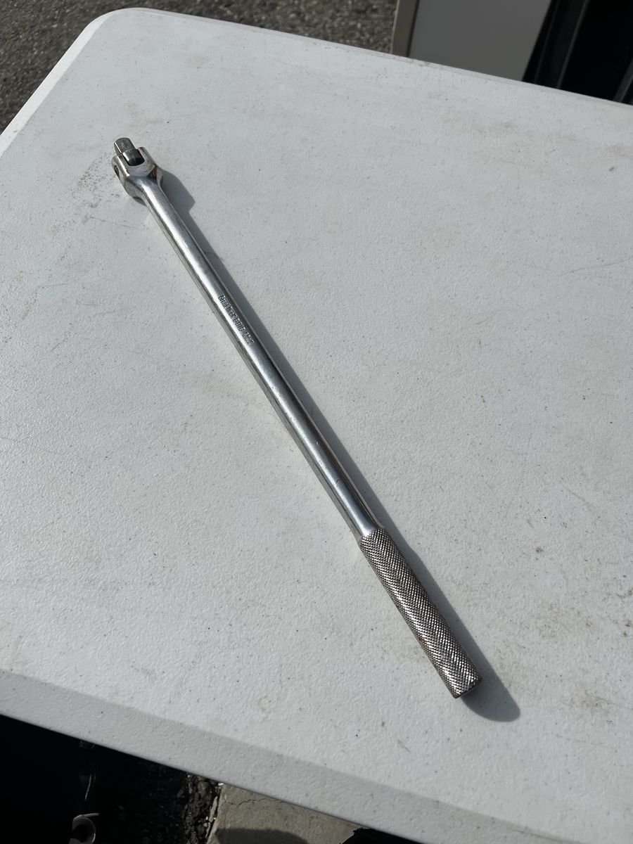 Great Neck BB18 18" Long 1/2" Drive CR-V Breaker