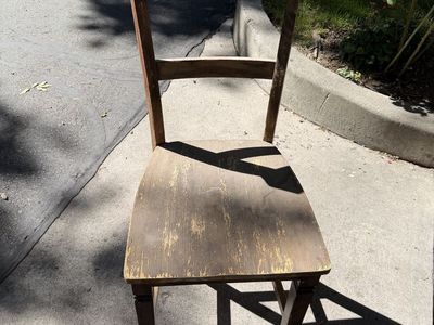 Wooden Chair (Free)