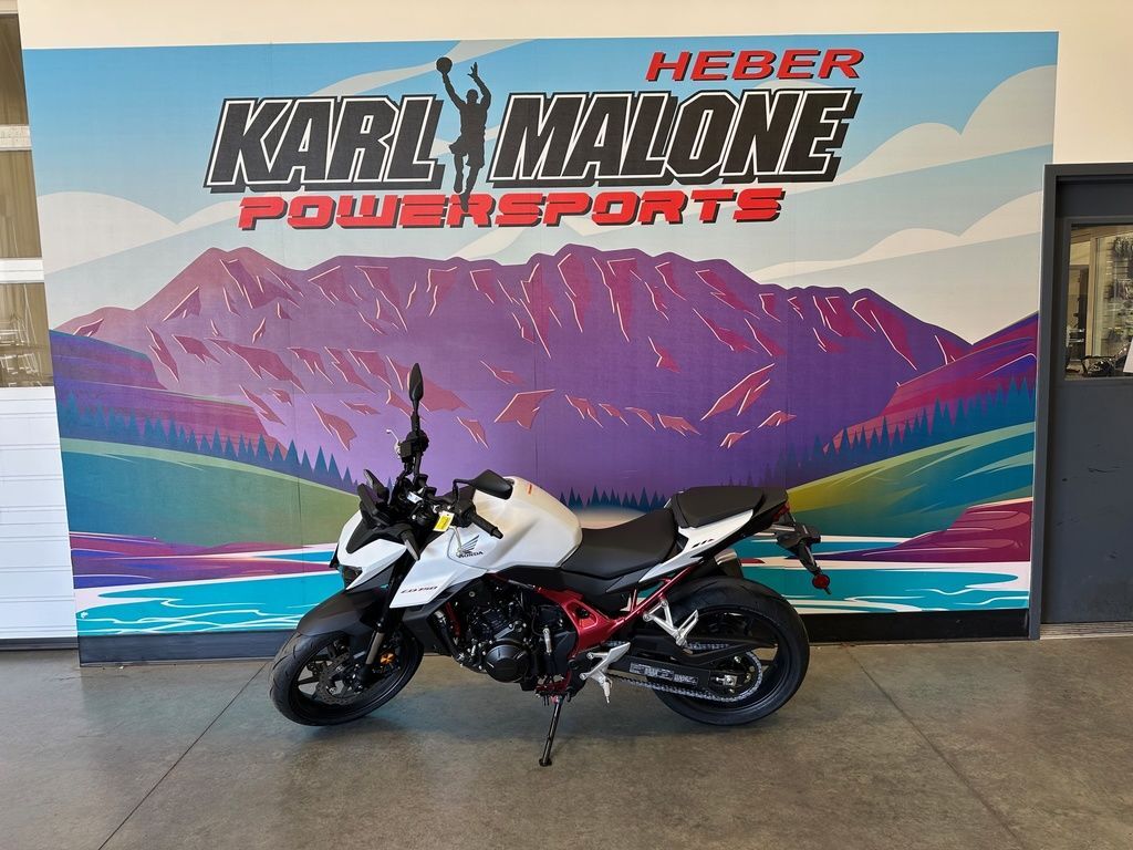 2025 Honda® CB750 Hornet