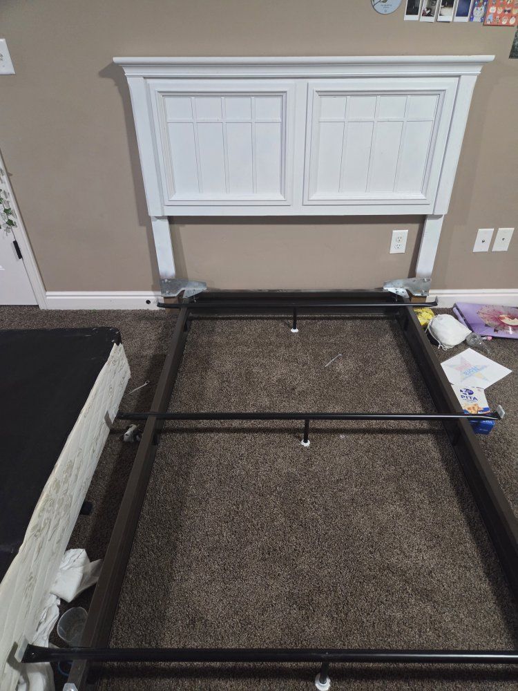 White Headboard and Black Metal Bed Frame - Full/Queen Size, Traditional Style