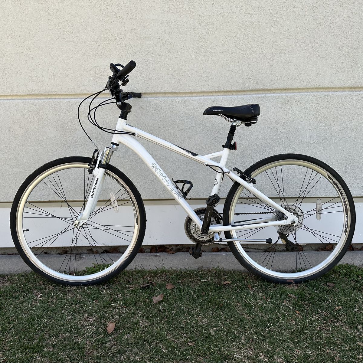 Schwinn Network 3.0 27.5'' Bike