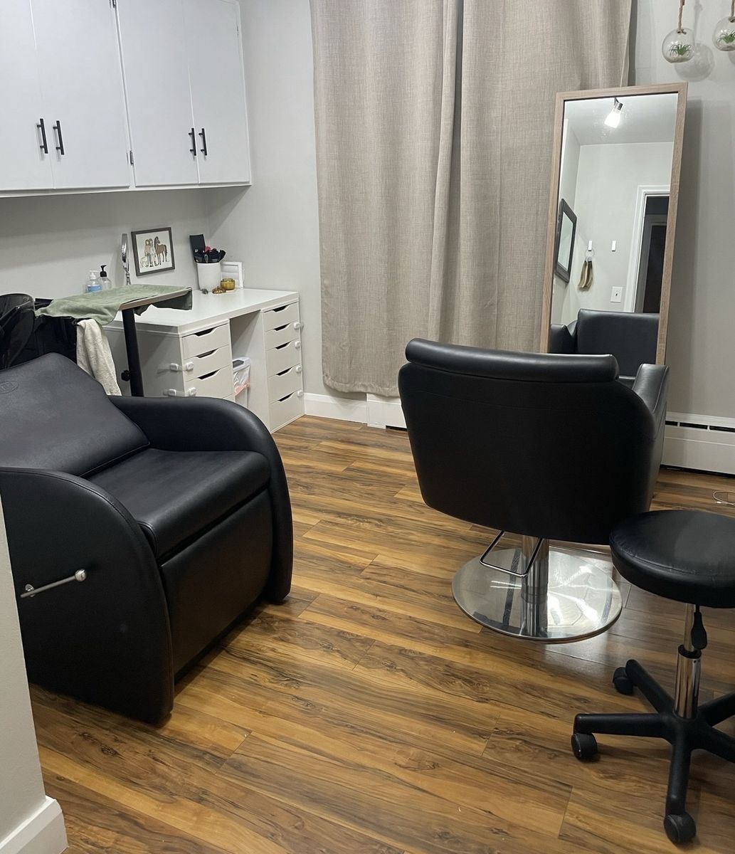 Professional Salon Shampoo Bowl & Chair Set - Black, Used