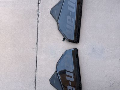 2 door can am doors