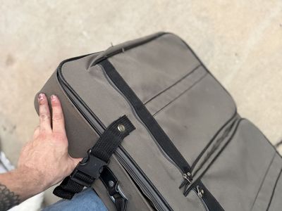 Samsonite Expandable Gray Garment Bag with Wheels and Multiple Pockets