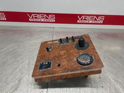 Kenworth Upper Rosewood Dash Switch Panel, Part # S64-1072-5