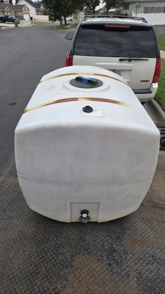 200 gallon  water tank