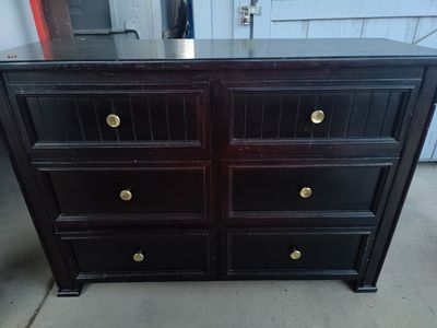 Six Drawer Spacious Dresser