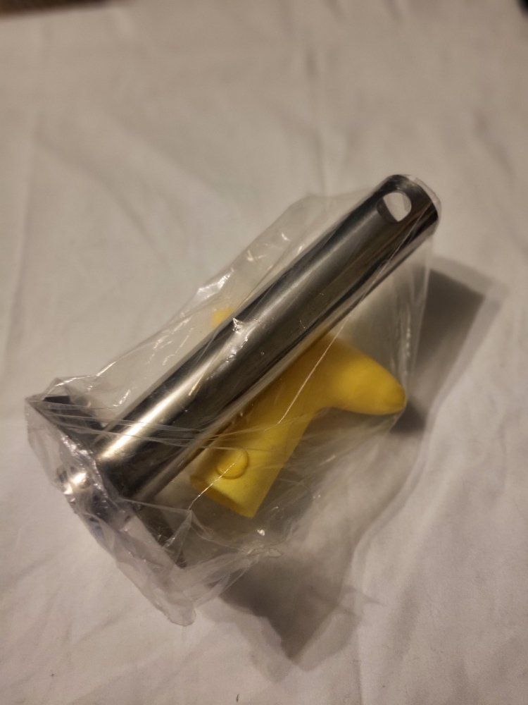 New Stainless Steel pineapple correr Yellow Handle,  Tool