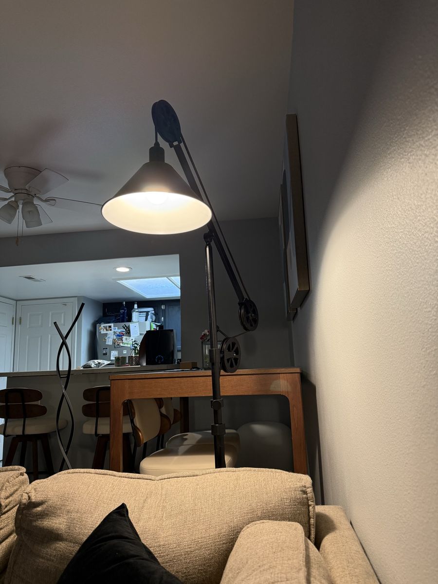 Main image 3