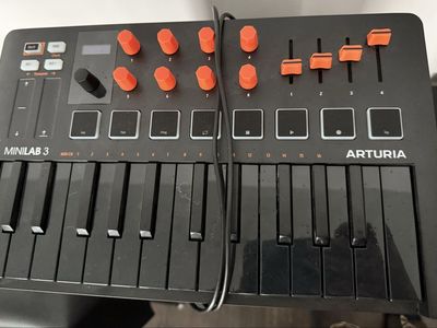 Arturia MiniLab 3 MIDI Keyboard Controller - Limited Black/Orange Edition (Great Condition)