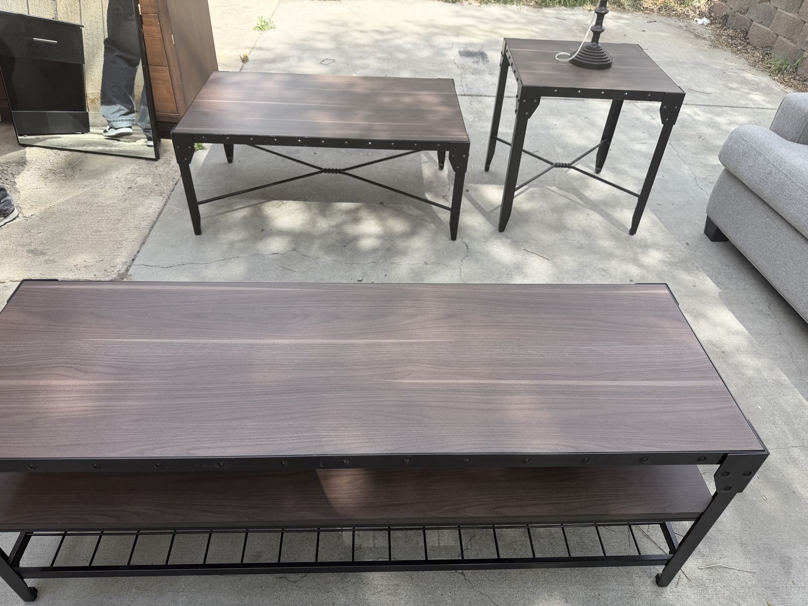 Living room table set up