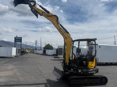 NEW HOLLAND E42 MINI EXCAVATOR