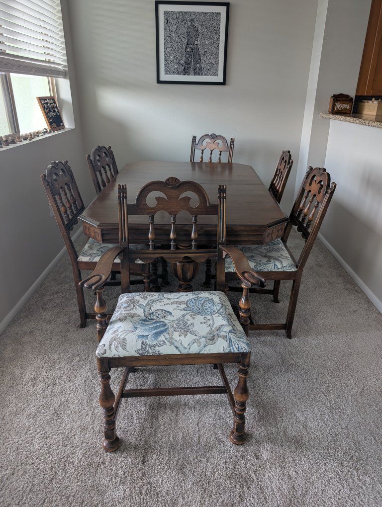 Vintage Solid Wood Dining Table & 6 Chairs Set - Ornate Carved Details, Upholstered Seats