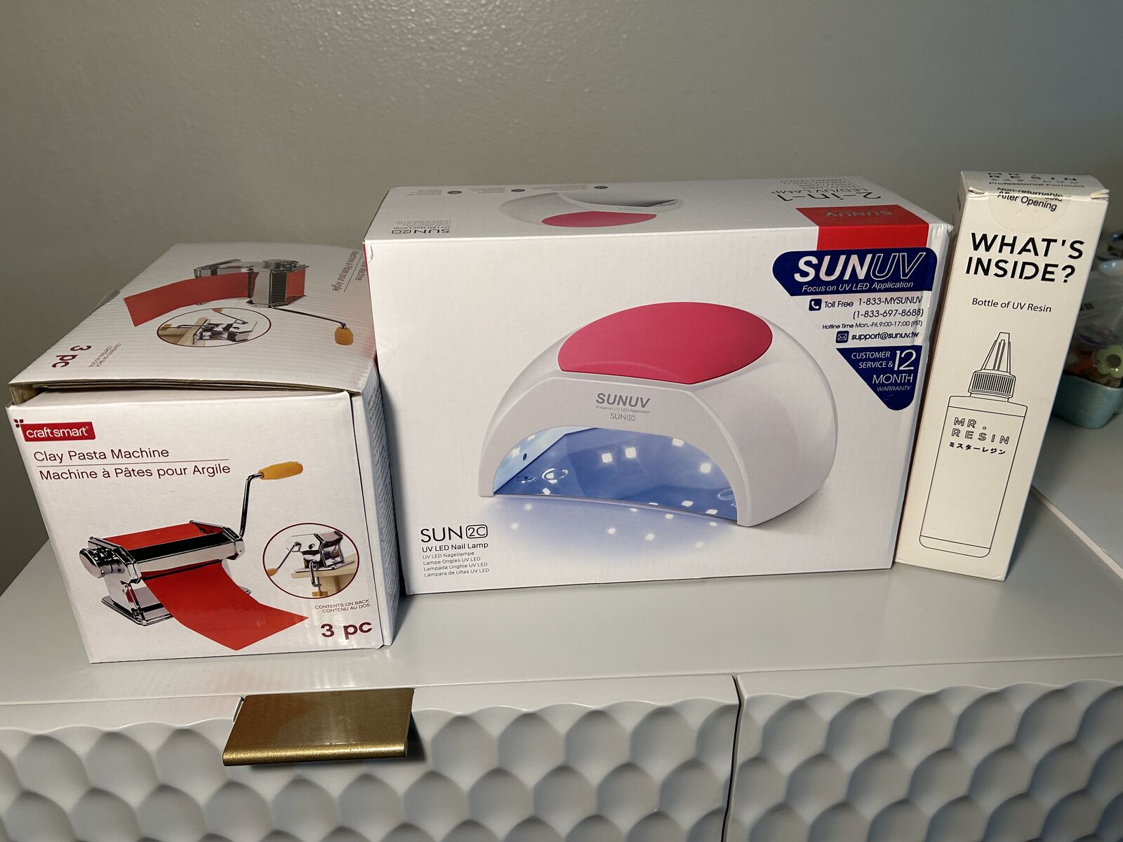 Pre owned Polymer clay supplies UV light, Pasta machine and resin