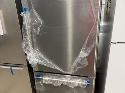 NEW MAYTAG 19 C FT STAINLESS BOTTOM FREEZER