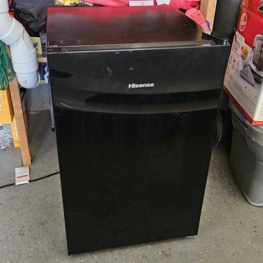FREE Hisense Black Compact Mini Refrigerator (doesn't get cold)