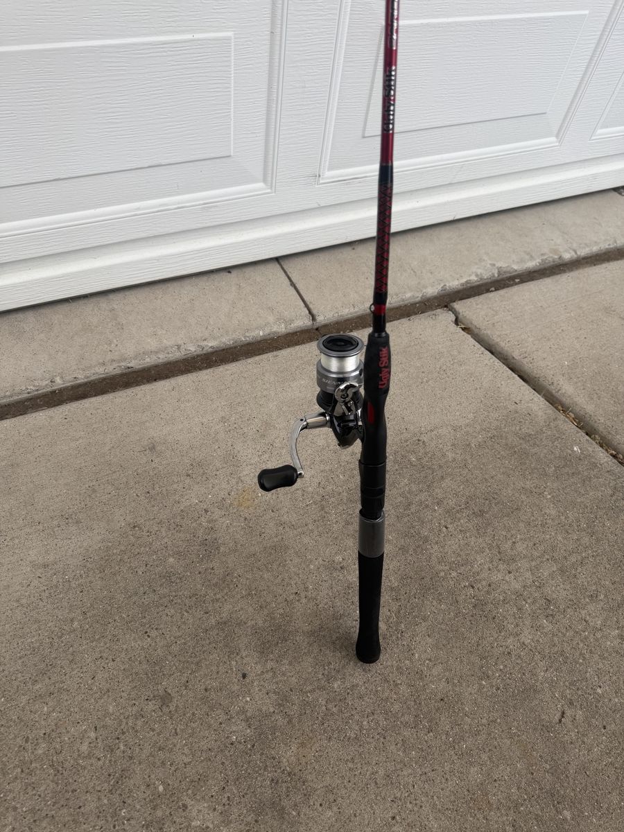 Ugly Stik fishing pole with Shimano reel