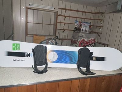 Salomon Snowboard with Bindings and DC Snowboard boots